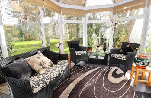 The West Wing - Photo 18