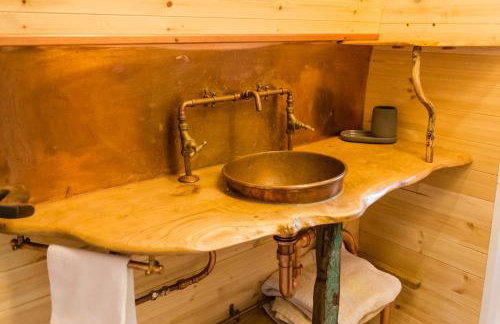 Beautiful 1 bed Glamping pod in Battle - Photo 16