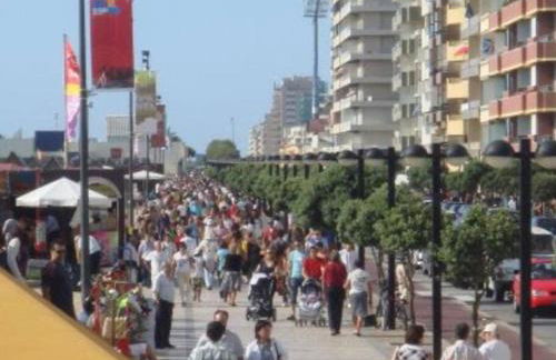 Beach front - sea and sunset views - Foto 26