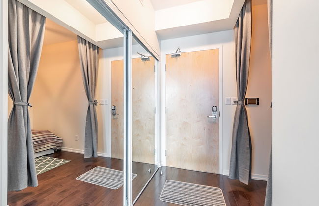 Maple Leaf Square - Photo 5