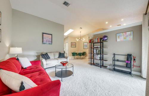 Riverfront Backyard and Grill Sunrise Family Home - Foto 9