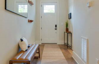 2 Homes, 7BR Rooftop Getaway In Trendy Town Near Downtown, 5 Mins to Nissan Stadium, Less than 10 Mins to Broadway, 24 Hr Hospitality, Great for Groups - Foto 16