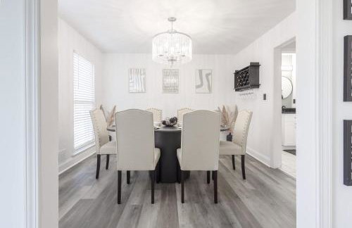 Big Modern Family Home On 1 Acre Land w Firepit & Grill - Foto 35