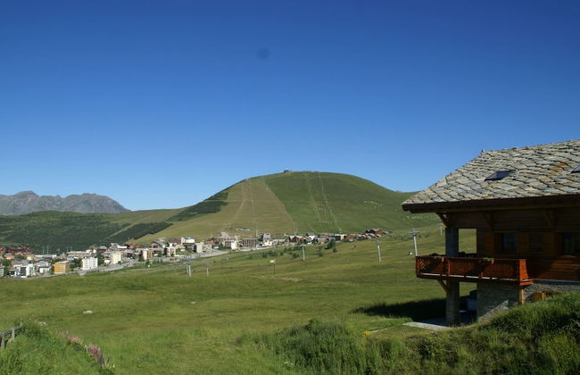 Chalet With Fireplace in Alpe D'huez - Photo 24