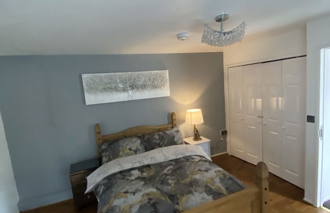 Stunning Beautiful 4-bed House in South Wales - Foto 8