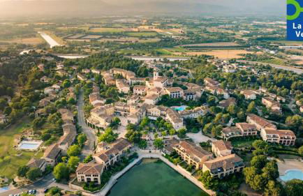 Village Pierre & Vacances Pont Royal en Provence - Foto 1