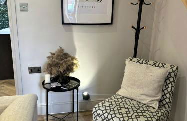 Stunning Town Center Cottage with hot tub - Foto 5