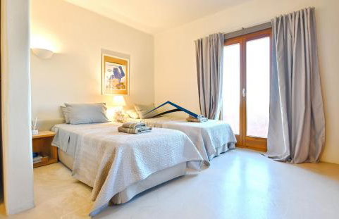 The Charming Waterfront Retreat, with a swimming pool & direct access to the sea, ideal for large families, or a group of friends - Foto 39