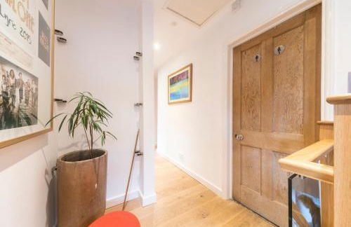 6 bedrooms beautiful home 3 bathrooms, quiet location with garden near Legoland Windsor Heathrow - Foto 53