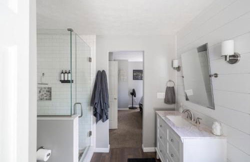 Indy Gem, Mins from Downtown with Hot Tub - Photo 26