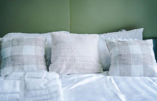 St Davids Lodge - Cosy Stay in Preston for 2 with FREE Parking - Ideal For Business or Work Stays - Presented by Parydise Properties - Photo 8