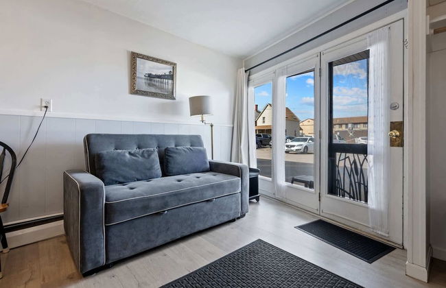 The Seabreeze Studio for 4! - Photo 1