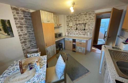 Schöne Ferienwohnung in Bahnhofsnähe für Urlaub, Studium oder Arbeit - Foto 9