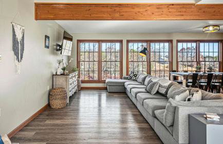Laker's Pointe by Avantstay Lakefront Private Peninsula Hot Tub, Game Room - Foto 6