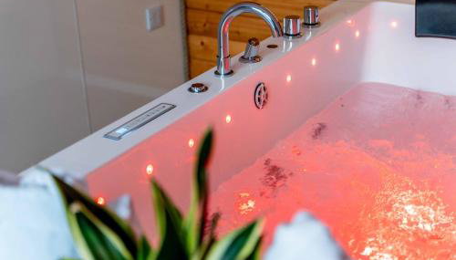 Apex Studio Pod and Jacuzzi Bath - Foto 5