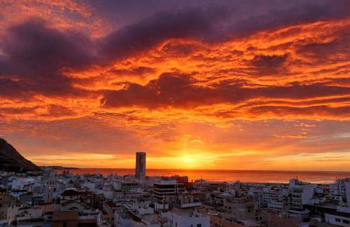 Romantic Sea View Studio with Jacuzzi in Alicante Center - Foto 9