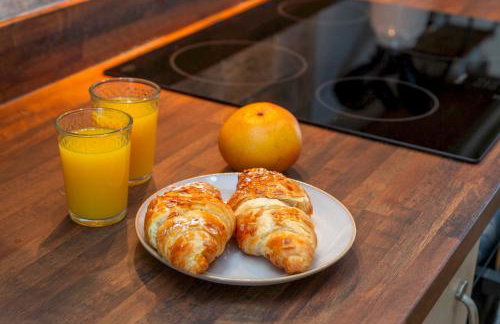 Luxury Barn - Hot Tub, Views, Stunning Location! - Pass the Keys - Photo 32