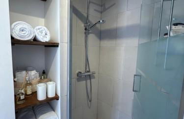 Biot - Place des Arcades - Foto 14