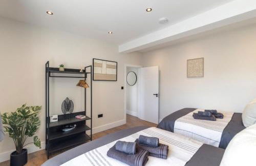 Kew View Suite 2BR Sleeps 9, Walk to Tube & Sights - Foto 27