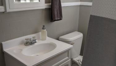 The Lewis House-Upper Level-A Peaceful Spot! - Foto 3