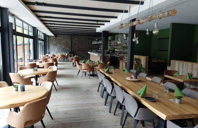 Modern Chalet in a Holiday Park - Photo 24