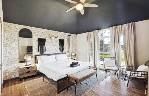 Luxury 5BR Getaway w Pool Hot Tub & Cinema - Foto 21