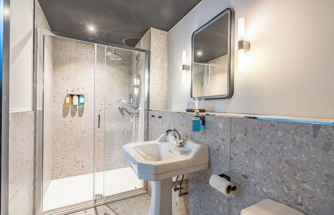 Crescent Place by Mansley - Photo 52