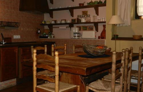 Las Cuatro Calles - Photo 15