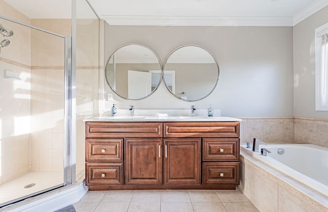 Luxury Villa - Mississauga Square One - Photo 31