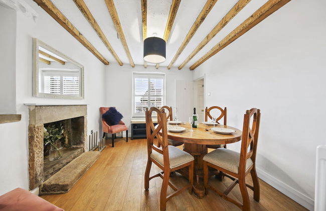 Host Stay Bradley House - Photo 10