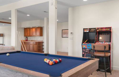 Mountain Retreat Sleeps 10 with Pool Table and Arcade - Foto 43