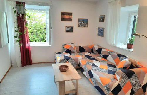 Apartment Lozica with private garden, self check-in - Foto 10