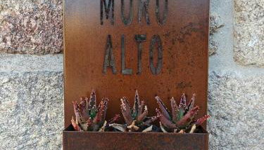 Casa do Muro Alto - Photo 1