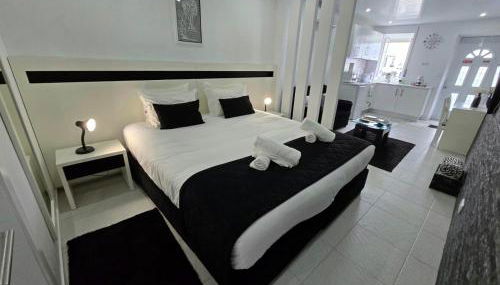 The Cedar Tree Studio - Photo 2