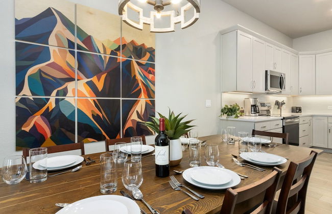 Noco Retreat - King Beds, Fireplace, Scenic Trails - Foto 1