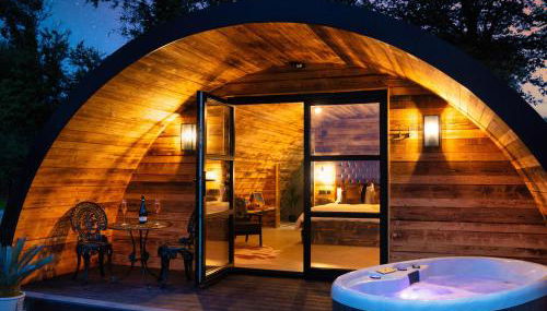 The Piglet Pod - Photo 2