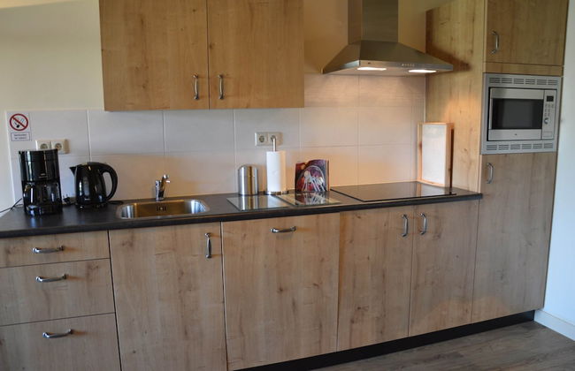 Pet-friendly Getaway - Photo 6