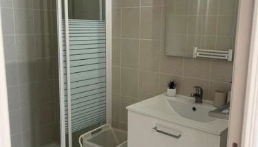 Appartement 4 personnes 5 minutes a pieds du centre ville parking gratuit jardin 85m2 - Photo 4