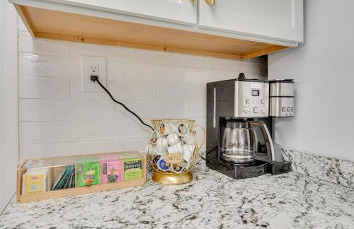 1 Mi to Downtown Salem Vacation Rental! - Photo 14