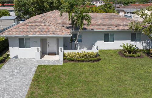 Casa Bora Bora - Fun in Miami - Big Pool - Fit 12 - Photo 16