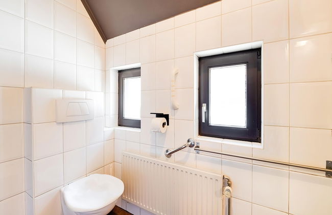 Atmospheric Country House in Asten on a Golf Course - Photo 41