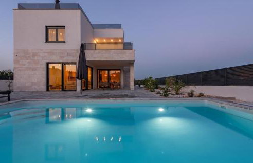 4 Bedroom Cozy Home In Poljica Brig - Foto 13