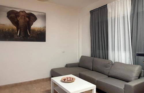 Melo Home 1 Near Airport, Elevator - Foto 14