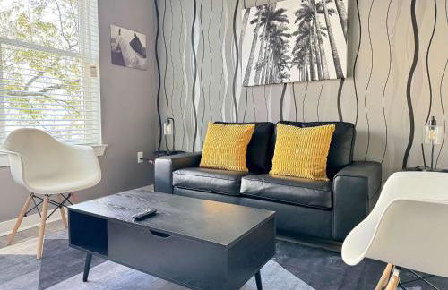 Luxury New 1B1B Private Balcony w Washer Dryer 525Pkwy215 - Foto 10