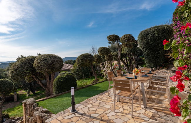 7 bedroom House in Zonza with private pool and garden - Photo 3