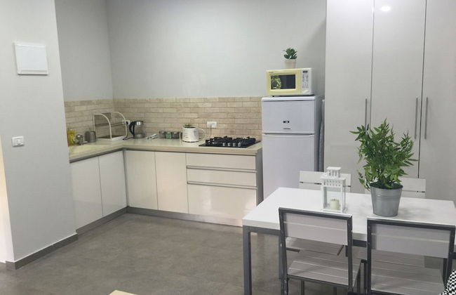 Haifa Luxury Boutique Apartments - Photo 35