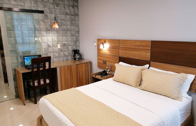 Premium Suites Deluxe Aparthotel Equipetrol - Photo 7