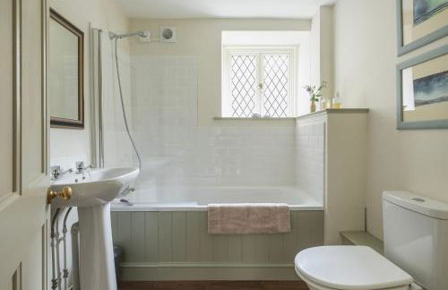 Fern Cottage Coach House - Photo 22