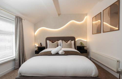 New Modern 2 Bedroom Central Apt Greater Manchester, Sleeps 5, Near Airport with Great Transport Links - Foto 3