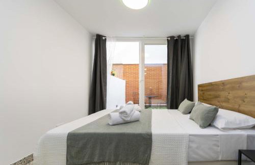 Regency IV - Ferga Suites - Photo 2